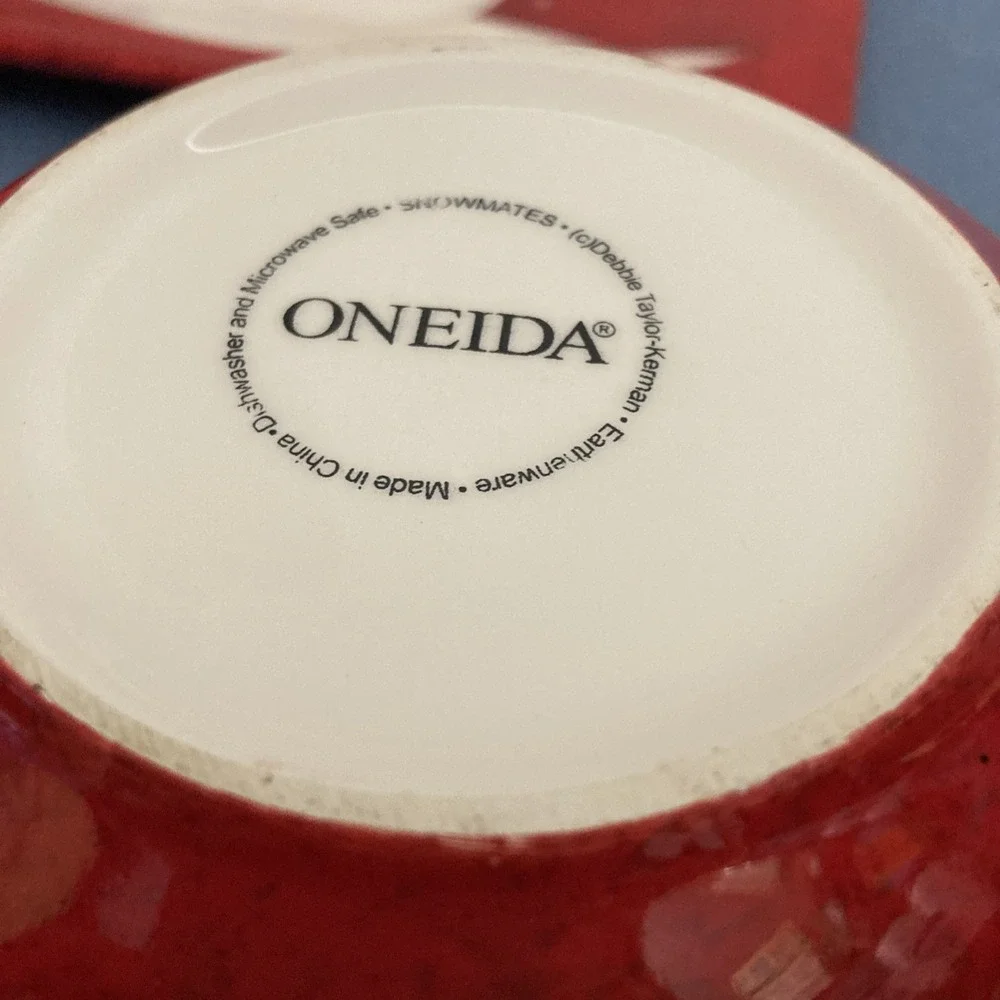 Oneida Snowmates by Debbie Taylor-Kerman Snowmates Red 6